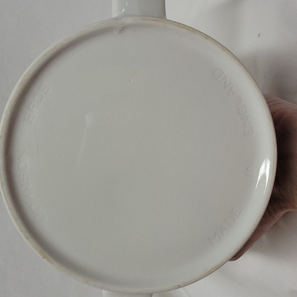 Vintage Johnson Bros. Bergeron coffee pot. Made in England. - Picture 5 of 5